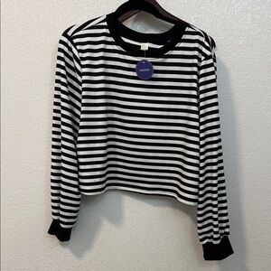 Black and White Striped Long Sleeve Top